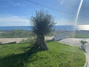 Villa con vista mare mozzafiato a 360 gradi - di mq. 250 in Vendita